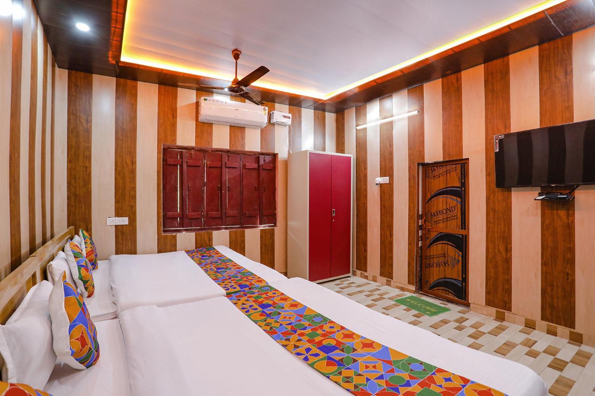 Fabexpress Shree Ram Aadhar 900 Mtr From Ram Mandir Hotell Ayodhya Exteriör bild